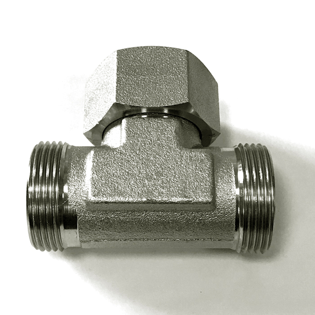 Branch tee fittingswith swivel nut