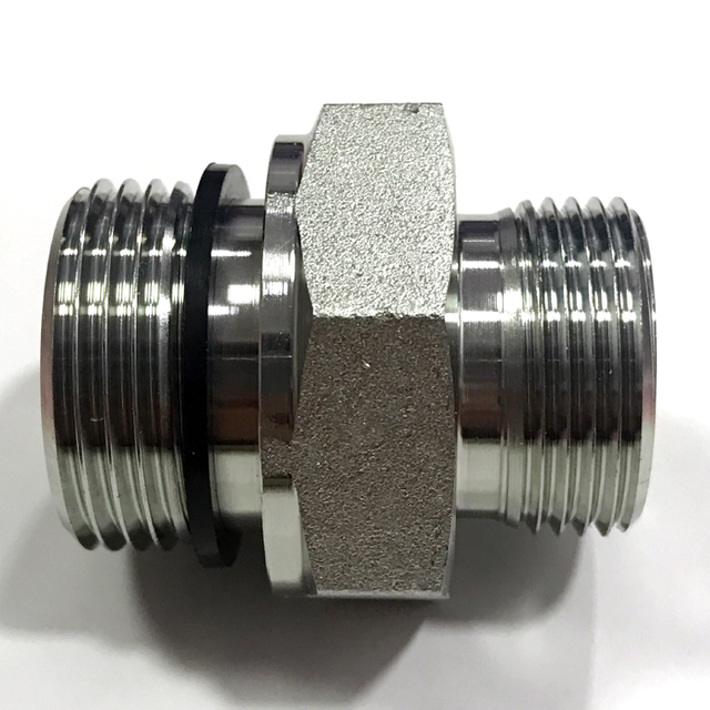 Metric thread withcaptive seal